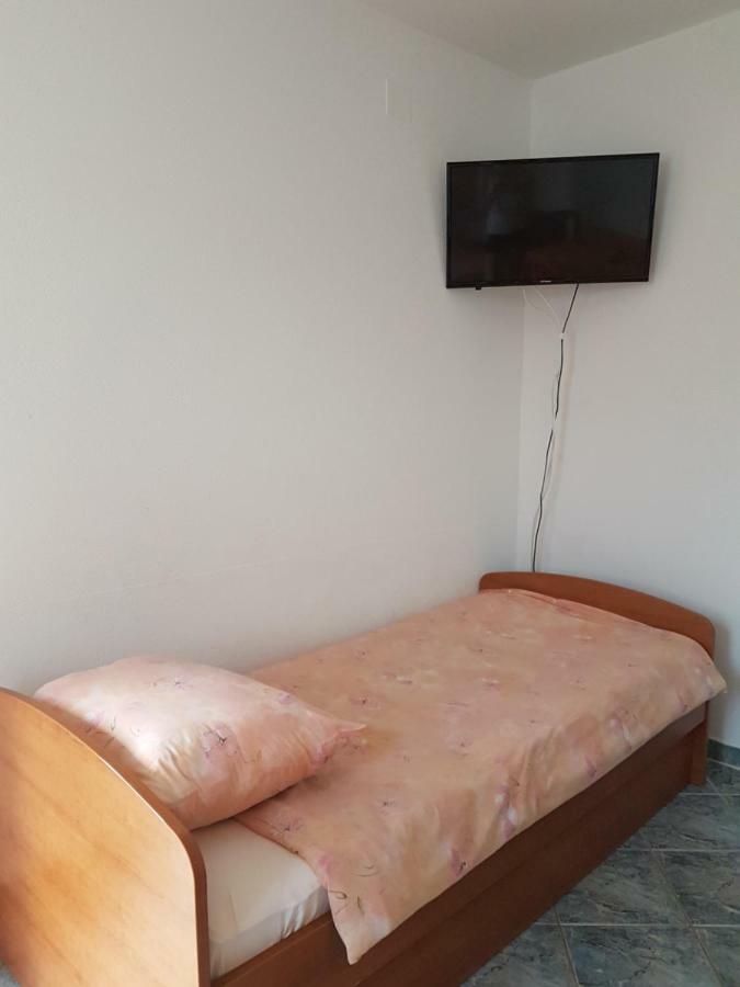 אומאג Apartman Edin מראה חיצוני תמונה